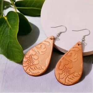 New Boho Chic Embossed Leather Earrings - Teardrop Western Style, Perfect Gift